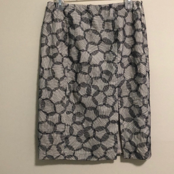 J. Crew Gray Netting Overlay Pencil Skirt SZ 6 - Picture 1 of 5